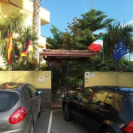 Nocleg ze śniadaniem La Casetta Giugliano In Campania